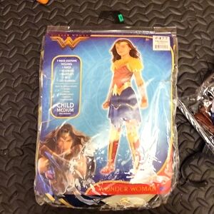 NWT wonder women costume